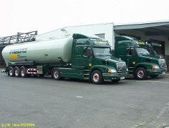 Volvo-NH12-Freund-050205-1[2]